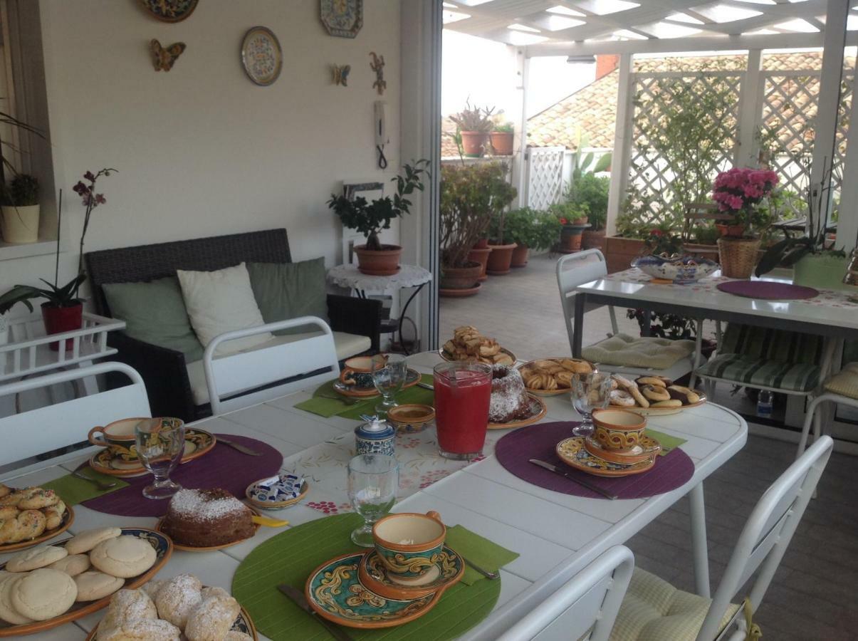 Il Piccolo Attico Bed and Breakfast Caltagirone Eksteriør billede